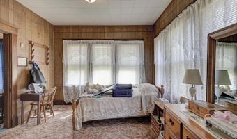 905 East Ave, Baxter Springs, KS 66713