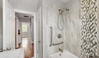 1014 LYNDHURST St, Baltimore, MD 21229