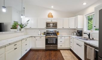 5949 Whitneyville Ave SE, Alto, MI 49302