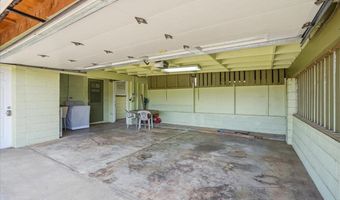 320 W Lanai St, Kahului, HI 96732