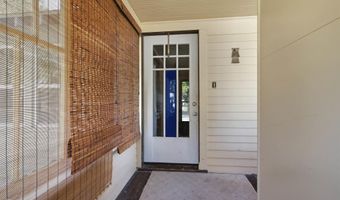 729 Smith St, Algonac, MI 48001