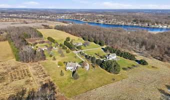 4537 W Black Oak Cir, Angola, IN 46703