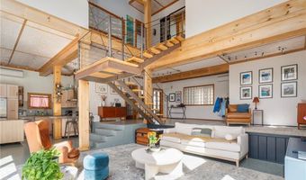 85 Gondola Ave, Jamestown, RI 02835