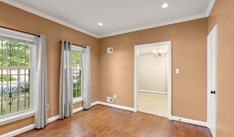 2345 S ROLFE St S, Arlington, VA 22202