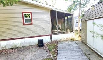 114 CHESTNUT Dr, Barnegat, NJ 08005