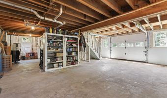11 Old County Rd, Appleton, ME 04862