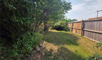 302 Cross Creek Dr, Bentonville, AR 72712