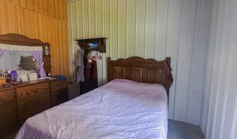 1000 Point Mason Rd, Big Sandy, TN 38221