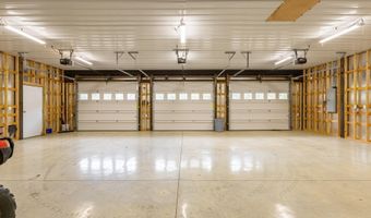 9045 E Pine Rd, Bloomfield, IN 47424