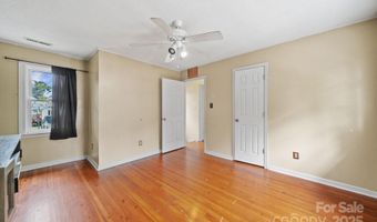 196 Spruce St, Badin, NC 28009
