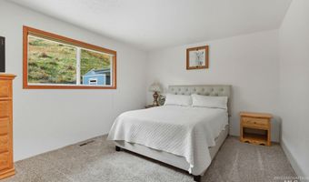 1101 5th St, Asotin, WA 99402