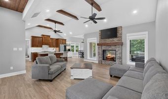 803 NE Lakota Dr, Adrian, MO 64720