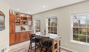 2302 SANFORD St, Alexandria, VA 22301