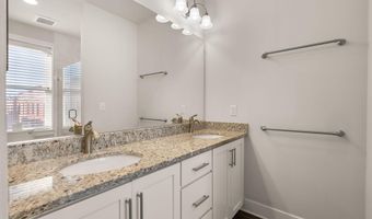 2505 MAIN LINE Blvd, Alexandria, VA 22301