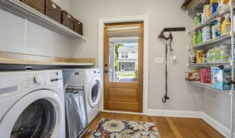 318 Cockle Ln, Beaufort, SC 29906