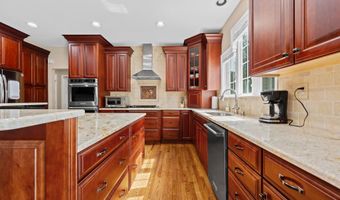 600 STONEHAM Ct, Ambler, PA 19002