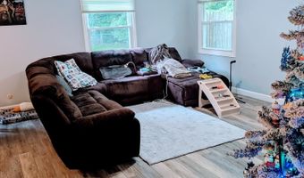 59 Chilton Ln, Aberdeen, NJ 07747