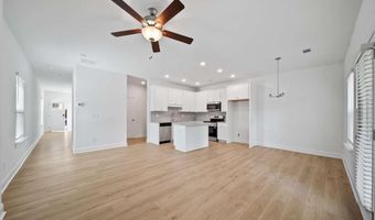 165 Mill Ctr 202, Athens, GA 30606
