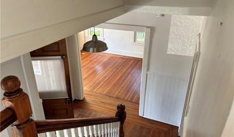 5 Ellwood Pl, Newport, RI 02840