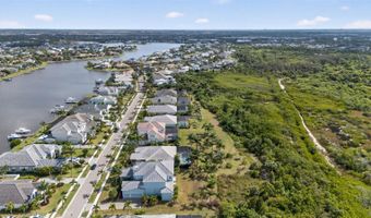 830 MANNS HARBOR Dr, Apollo Beach, FL 33572