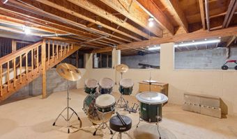 3206 Ridgewood Rd, Allenwood, NJ 08720