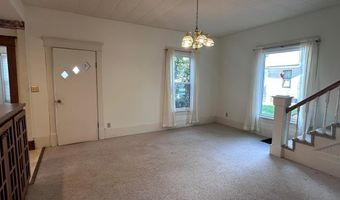 709 N St, Aurora, NE 68818