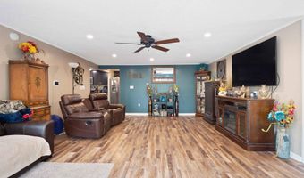 609 Old Brick Rd, Auburn, IN 46706