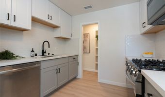 1935 S Broadway, Escondido, CA 92025