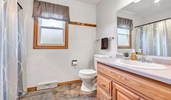 3687 FOXWOODS Ln, Abrams, WI 54101