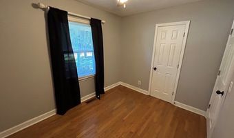 106 SHORE Dr, Big Sandy, TN 38221