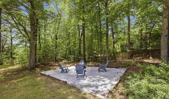 5 Pinecrest Cir, Bedford, NH 03110