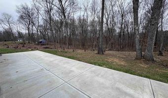 9123 E Pine Rd, Bloomfield, IN 47424