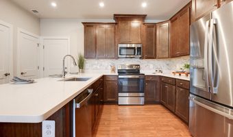 43792 MIDDLEWAY Ter, Ashburn, VA 20147