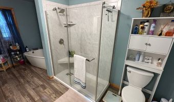 1105 Benton St, Albany, MO 64402