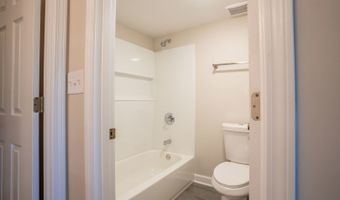 1621 Glengarry Ct 1621, Algonquin, IL 60102