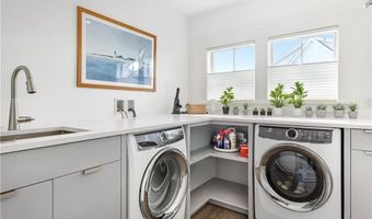 592 Tuckerman Ave, Middletown, RI 02842