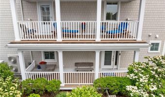 40 Kettle Point Ave, East Providence, RI 02914