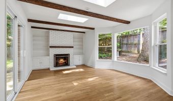 5605 WOOD Way, Bethesda, MD 20816