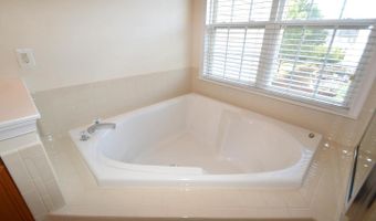 24600 SILTSTONE Sq, Aldie, VA 20105