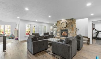 47138 298th St, Beresford, SD 57004