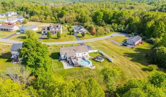 136 Montfair Dr, Amherst, VA 24521