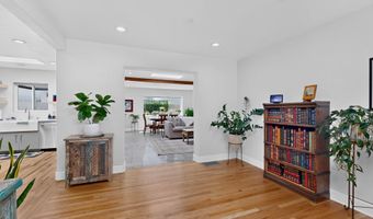 328 Fontana Pl NE, Albuquerque, NM 87108