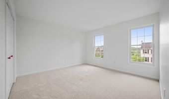 939 White Water Dr, Adams Twp., PA 16046