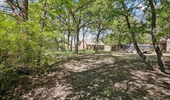 2808 Crystal Dr, Balch Springs, TX 75180