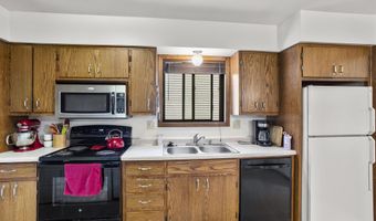 2605 W 8TH St, Appleton, WI 54911