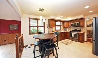 23 Grasspointe Dr, Amherst, NY 14228