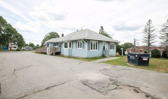 875 Hammond St, Bangor, ME 04401