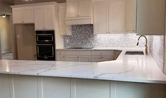 318 S Watson St B, Alvarado, TX 76009