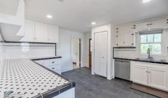 1118 S 15th St, Abilene, TX 79602