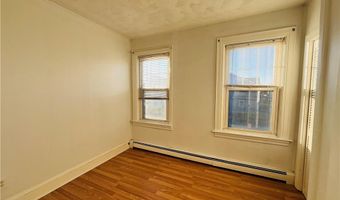 1574 Cranston St, Cranston, RI 02920